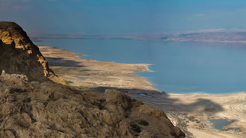 D�da havet fotograferat fr�n en klipph�jd i Juda �ken.